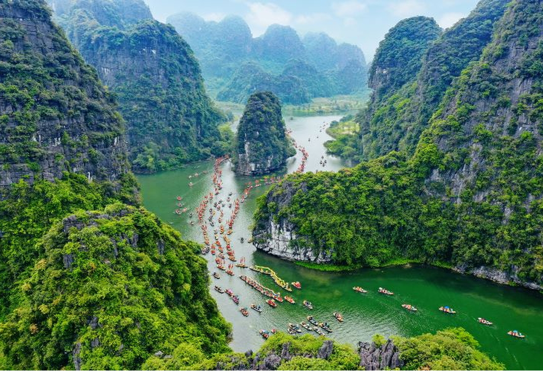 HANOI – BAI DINH PAGODA – TRANG AN – HANOI