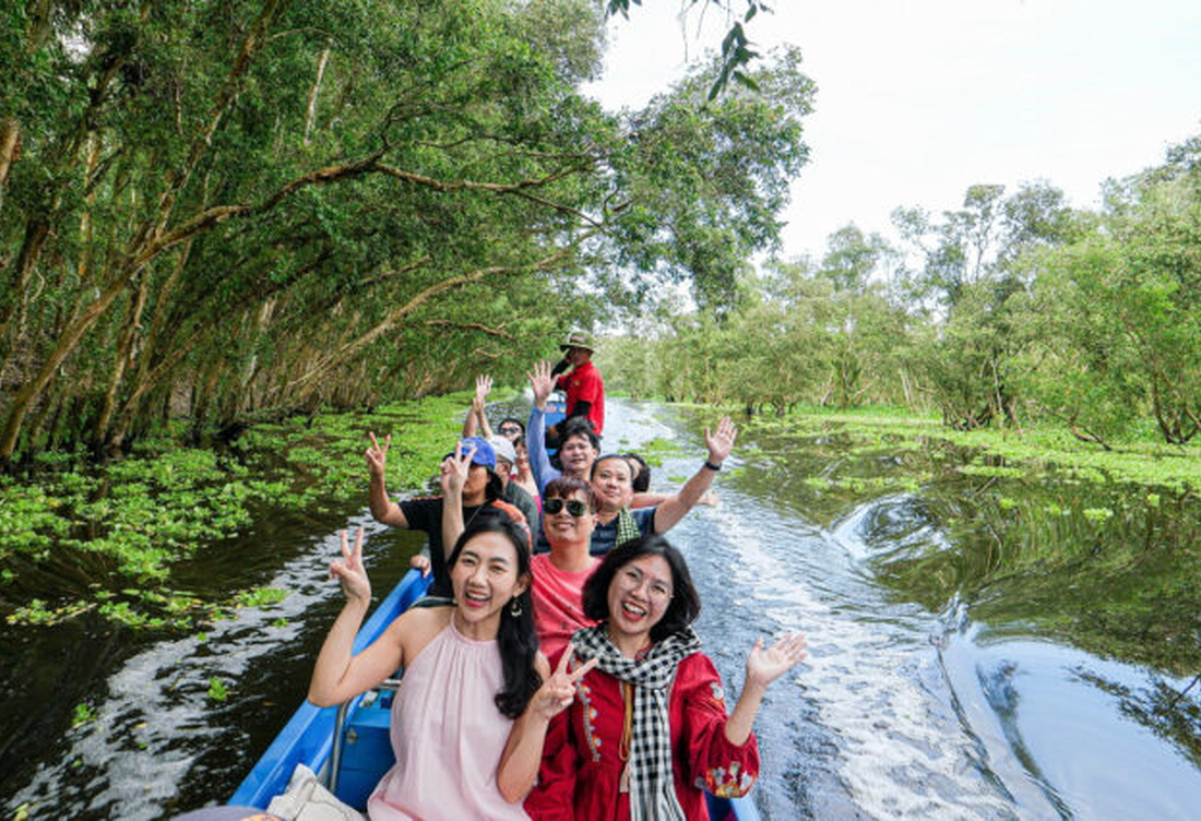 4 Days Southern Vietnam Tours | Ho Chi Minh Mekong Delta