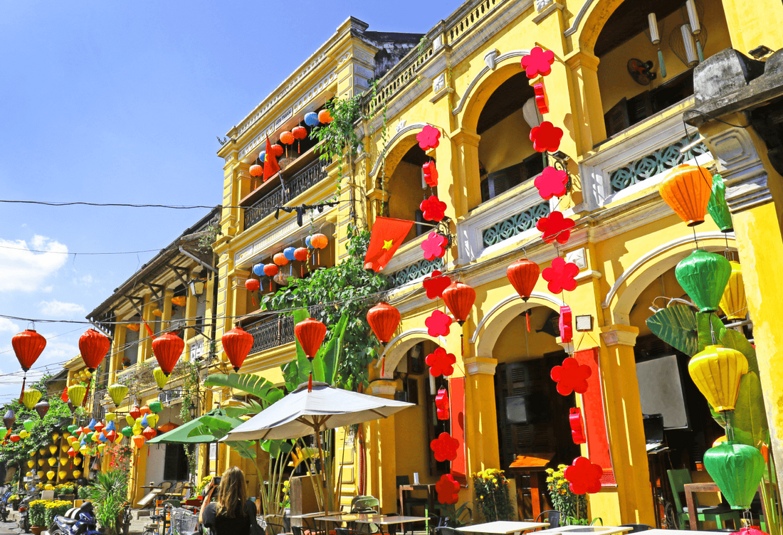 Tour Ha Noi - Da Nang - Son Tra Peninsula - Hoi An Old Town - Ba Na Hill - Hue City - Phong Nha Cave 5 Days 4 Nights