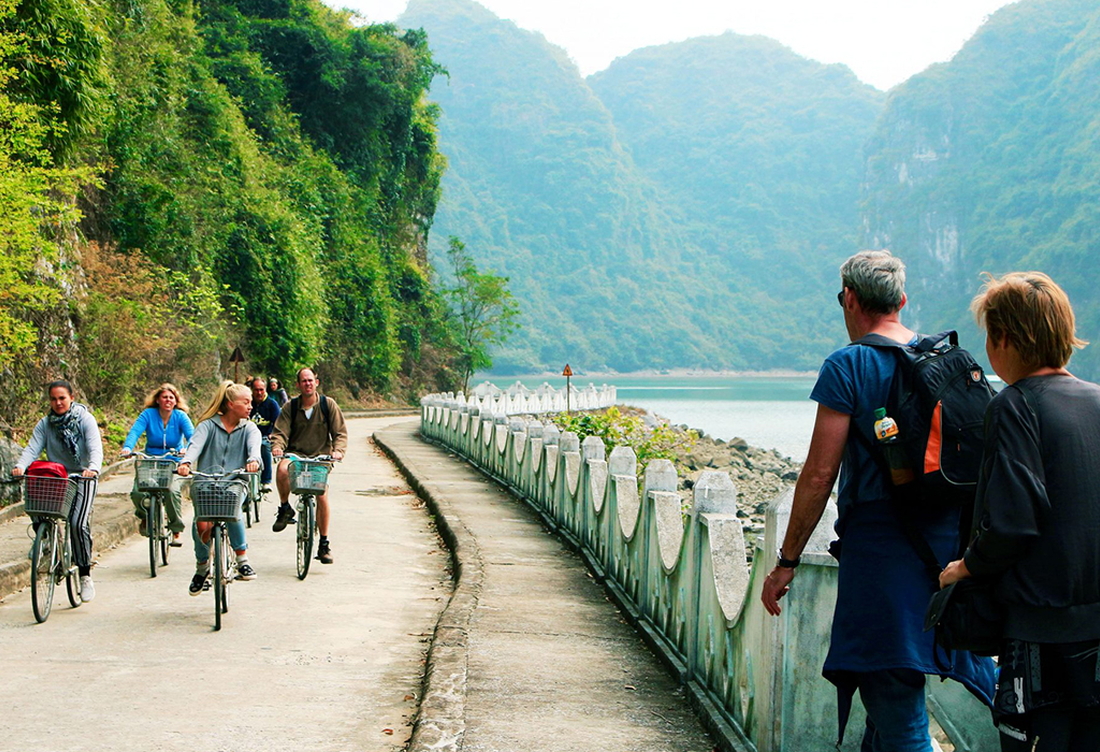 Hai Phong : Sunworld Ha Long & Cat Ba Island Adventure ( 2 Days)