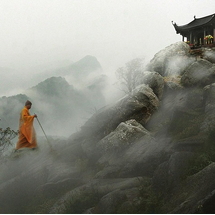 Yen Tu Explorer: Conquer The Peak, Find Your Zen