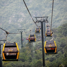 Yen Tu Explorer: Conquer The Peak, Find Your Zen