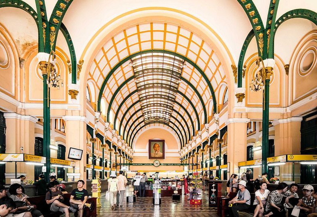 HCM CITY TOUR & CU CHI TUNNELS (full day)