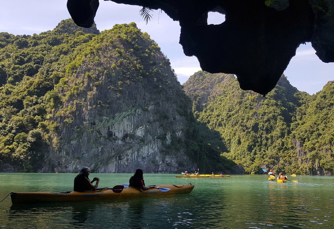 Northern Vietnam Tour 6 Days – Hanoi Halong Ninh Binh