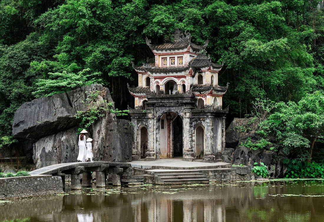 Northern Vietnam Tour 6 Days – Hanoi Halong Ninh Binh