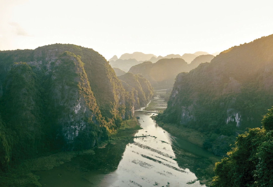 Northern Vietnam Tour 6 Days – Hanoi Halong Ninh Binh