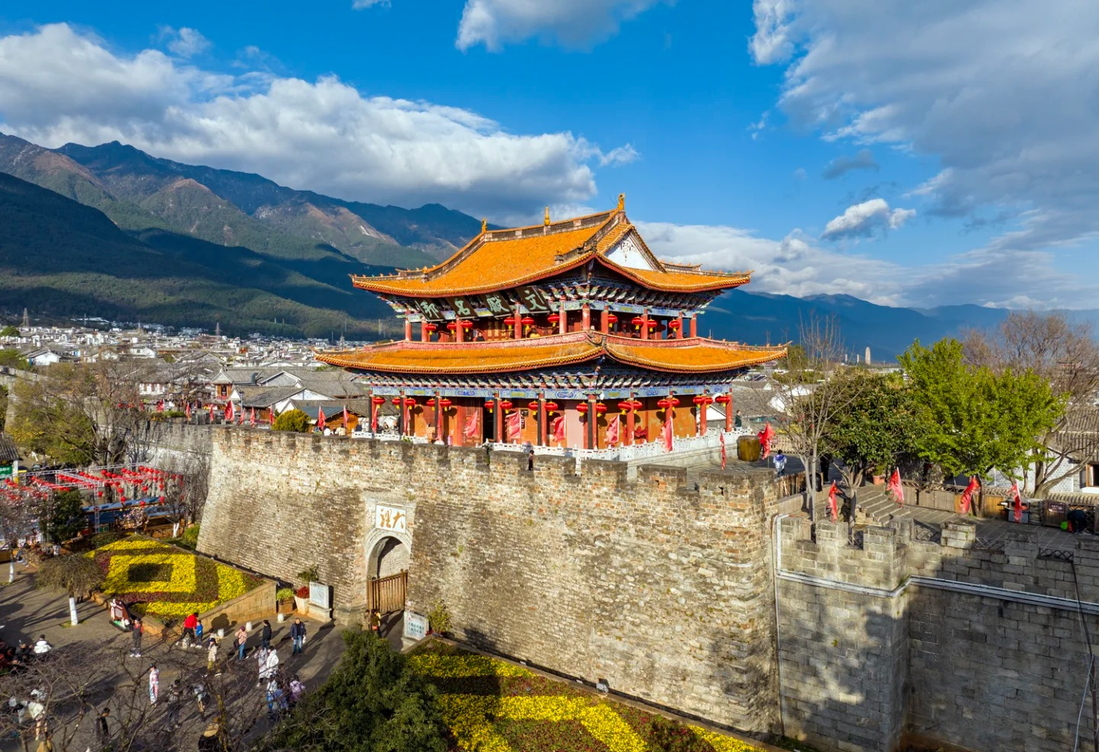 Tour Côn Minh – Đại Lý – Lệ Giang 5 Ngày 4 Đêm | Bay Ruili Airlines – Tàu Cao Tốc Trải Nghiệm