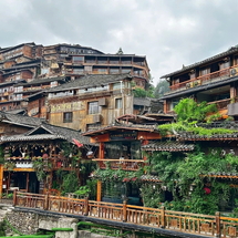 Tour Nam Ninh – Quý Dương 4 Ngày 3 Đêm: Vạn Mẫu Hoa Đào – Thanh Nham Cổ Trấn – Giáp Tú Lầu