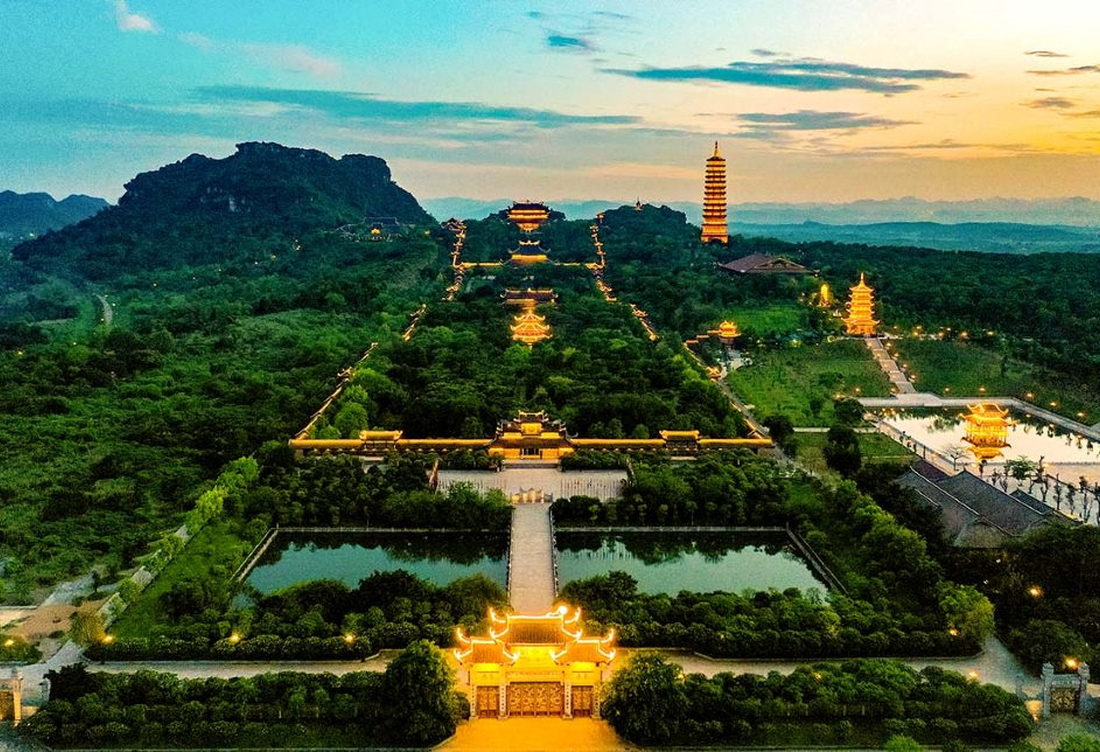 Tour Chùa Bái Đính – Tràng An 1 Ngày | Hành Trình Di Sản Thế Giới Ninh Bình