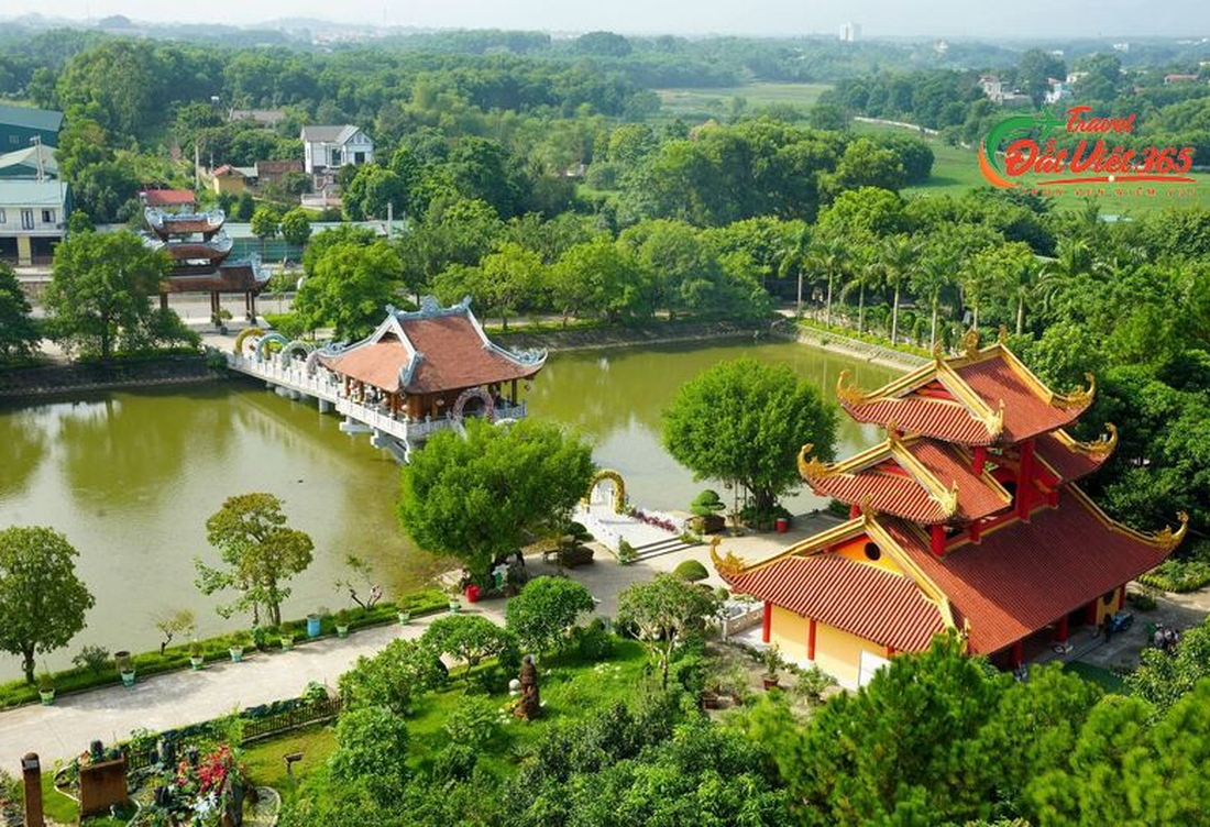Tour Đường Lâm – Chùa Mía – Thành Cổ Sơn Tây – Chùa Khai Nguyên 1 Ngày