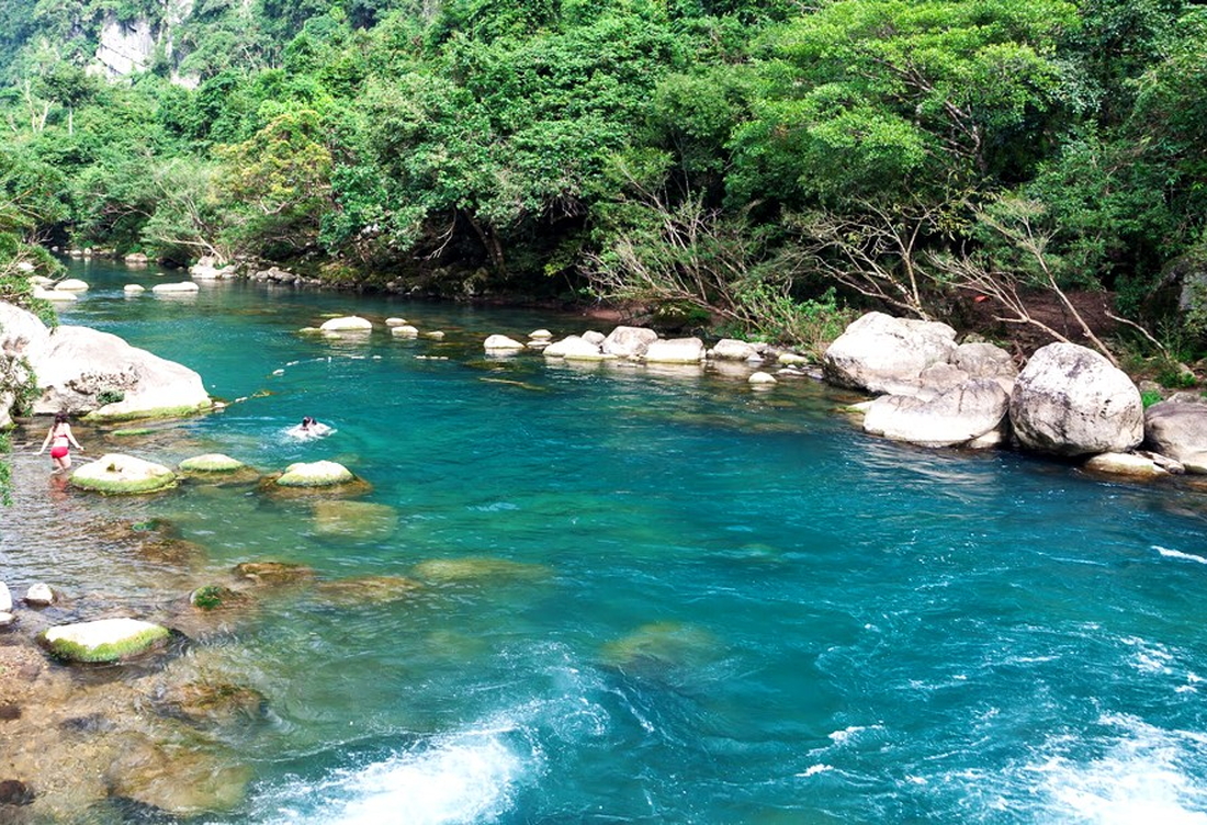 Tour Quảng Bình 3 Ngày 3 Đêm | Phong Nha – Suối Moọc – Biển Nhật Lệ – Vũng Chùa