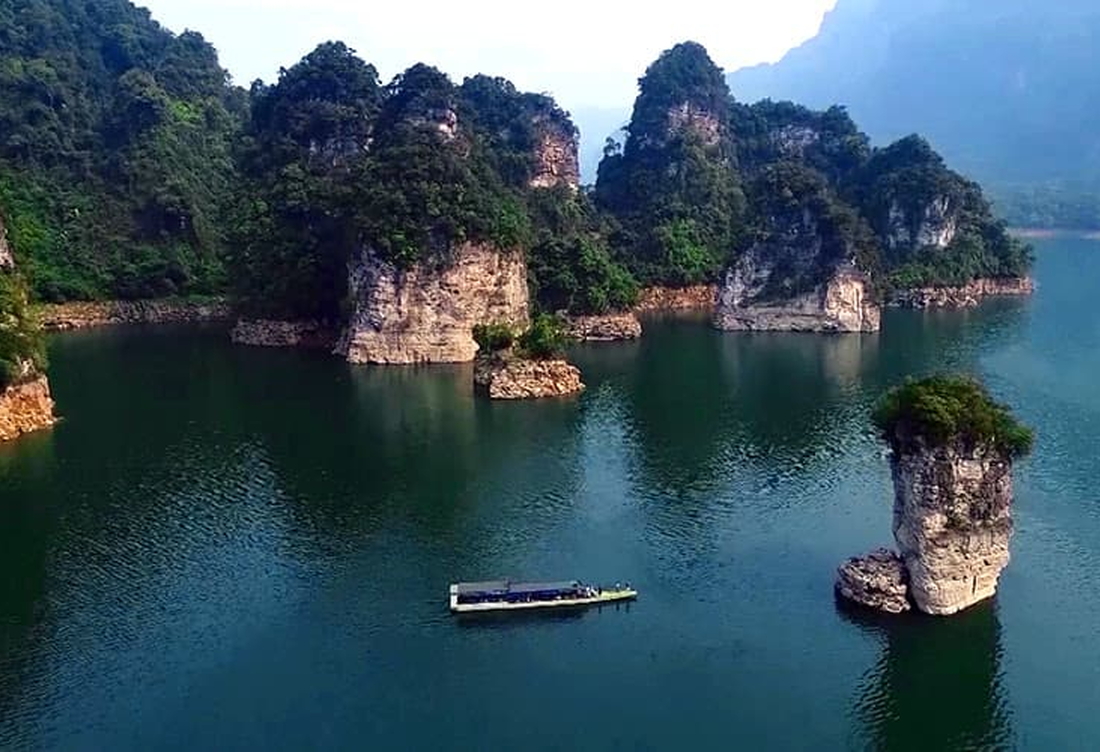 Tour Na Hang – Hồng Thái 2N1Đ: Săn Hoa Lê Trắng Núi – Du Ngoạn “Hạ Long Trên Núi”