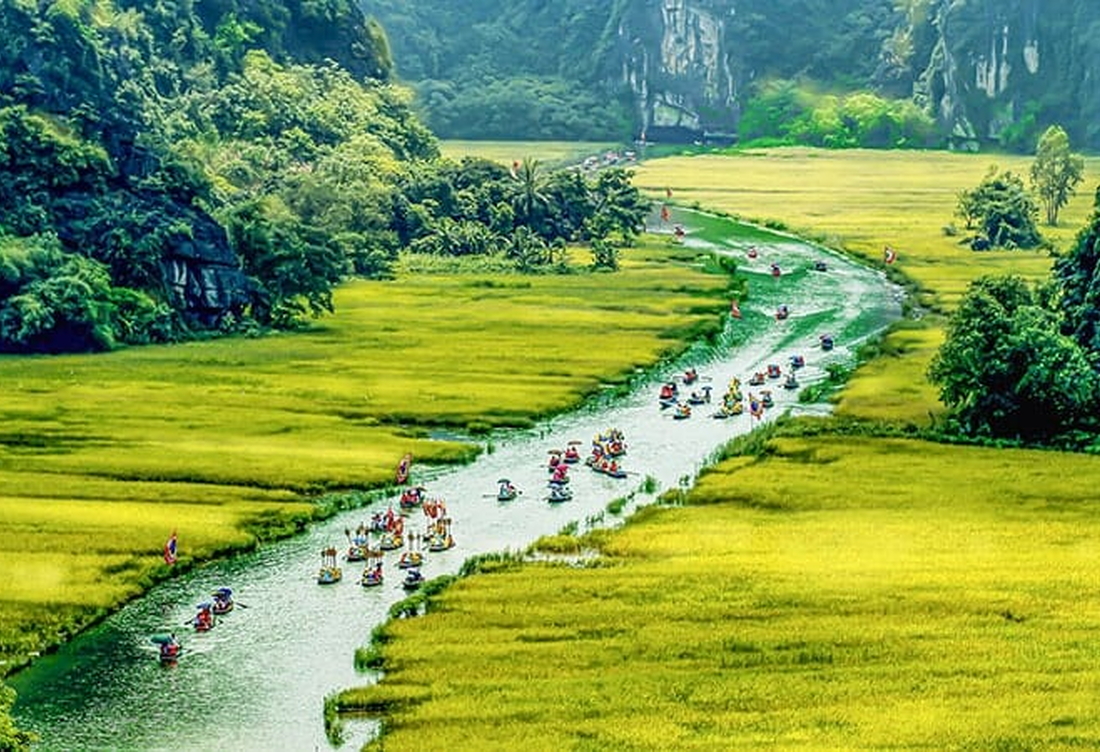 Tour Hoa Lư – Tam Cốc 1 Ngày | Khám Phá “Vịnh Hạ Long Trên Cạn” Đẹp Nhất Ninh Bình