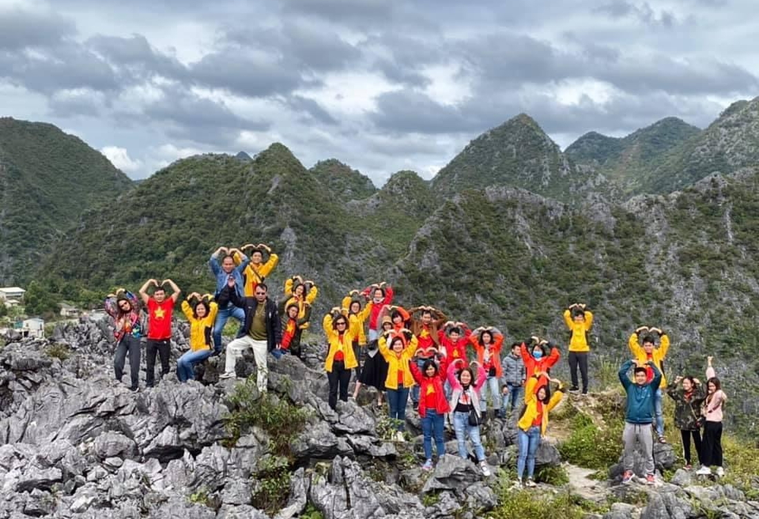 Tour Hà Giang 3 Ngày 4 Đêm: Cao Nguyên Đá Đồng Văn – Mã Pì Lèng – Du Già