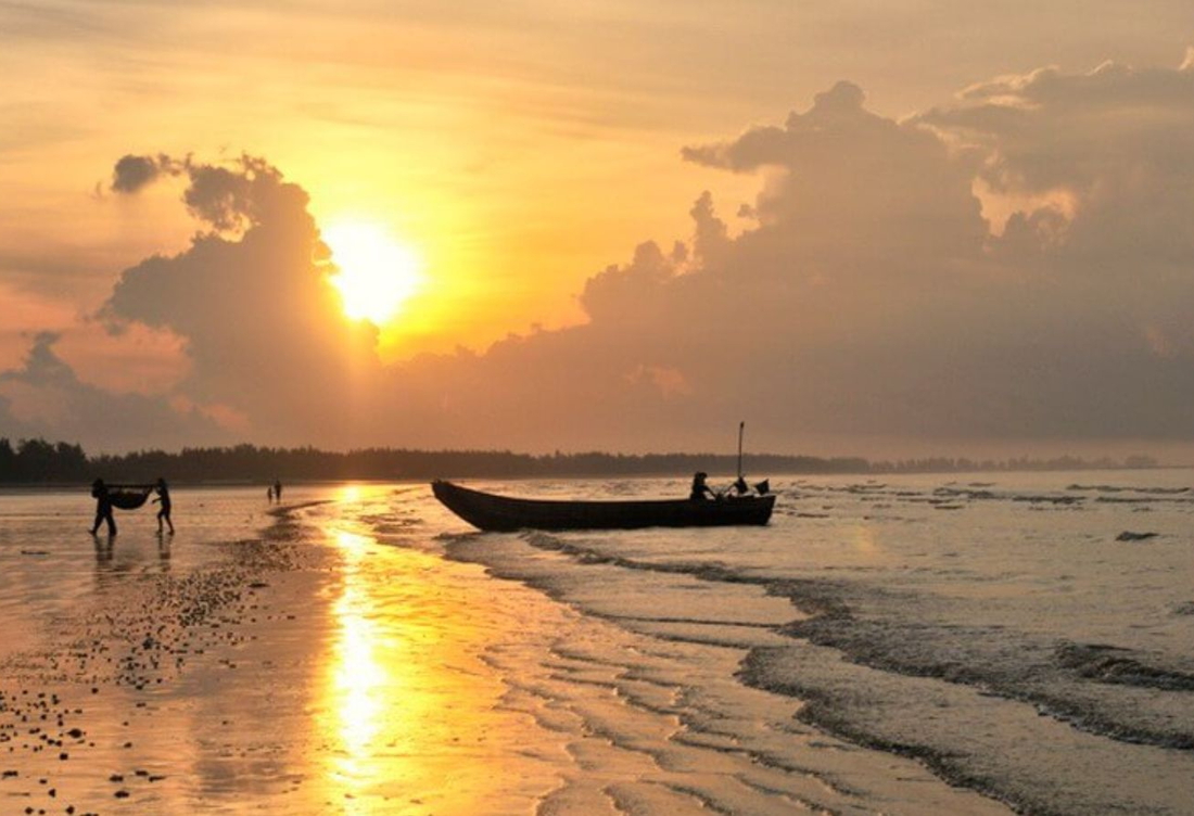 Tour Móng Cái – Trà Cổ – Đông Hưng 3 Ngày 2 Đêm: Biển Vạn Vĩ – Trúc Sơn Cổ Trấn
