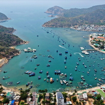 Tour Đảo Bình Hưng - Vịnh Vĩnh Hy 2 Ngày 2 Đêm: Trải Nghiệm Biển Xanh Tôm Hùm